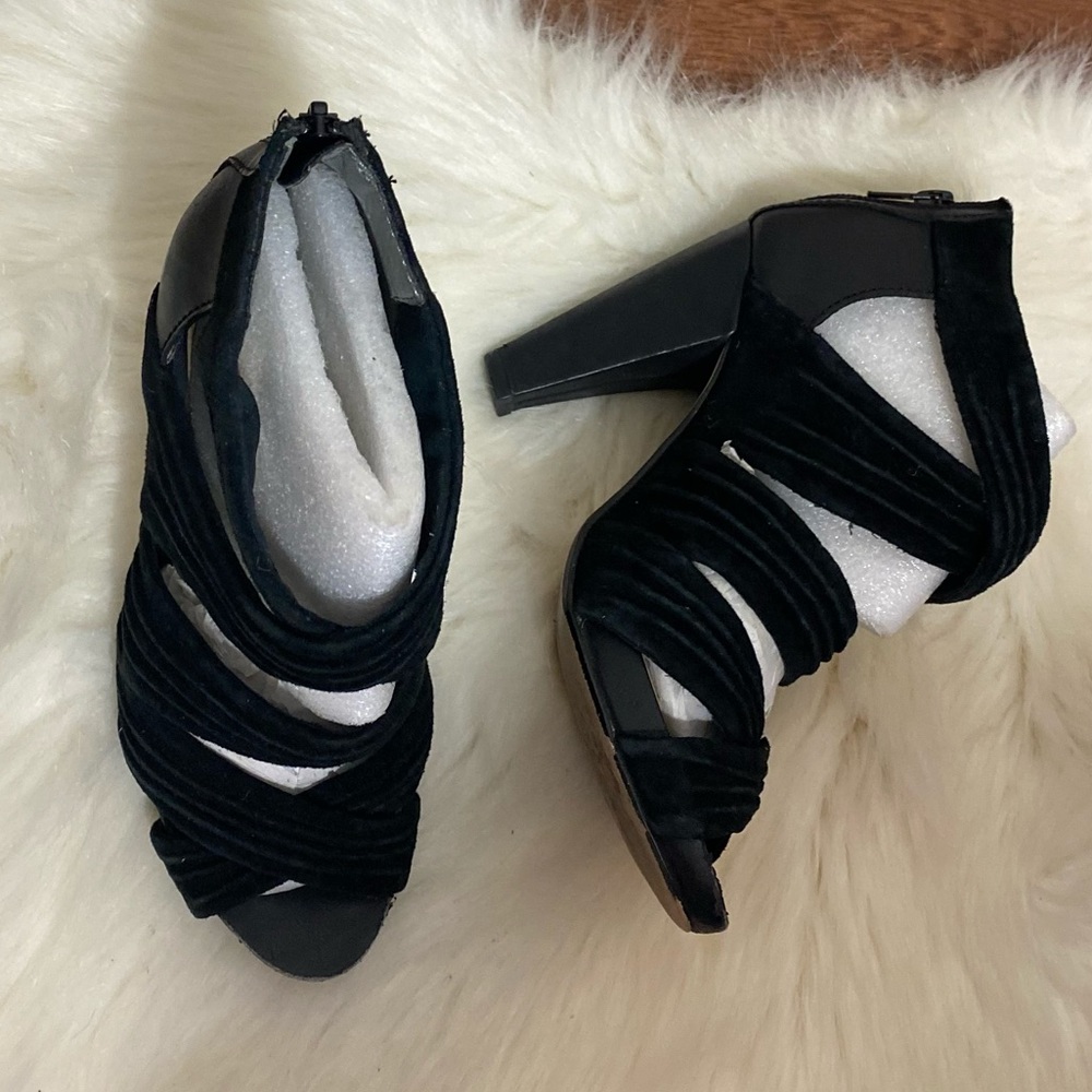 Seychelles 6,5 high heels sandals faux suede